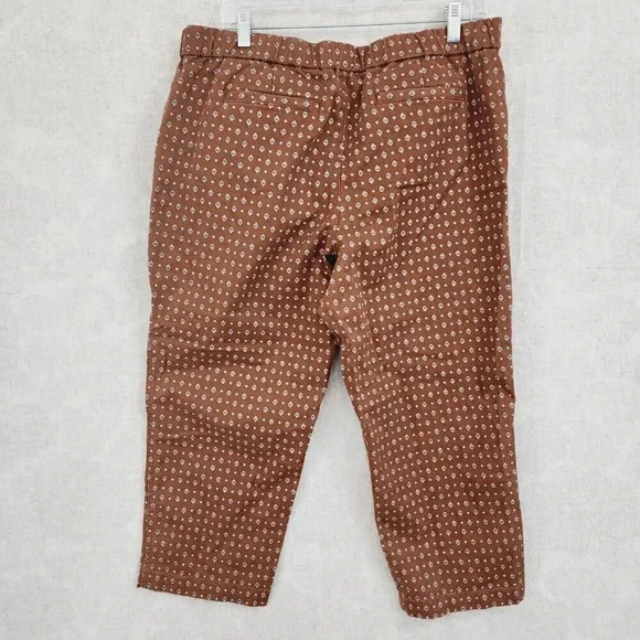 Lands' End  All Over Print Pull on Cropped Pants Women's. 14P 7427P - Picture 2 of 7